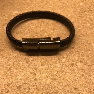Auzev leather bracelet charging cord